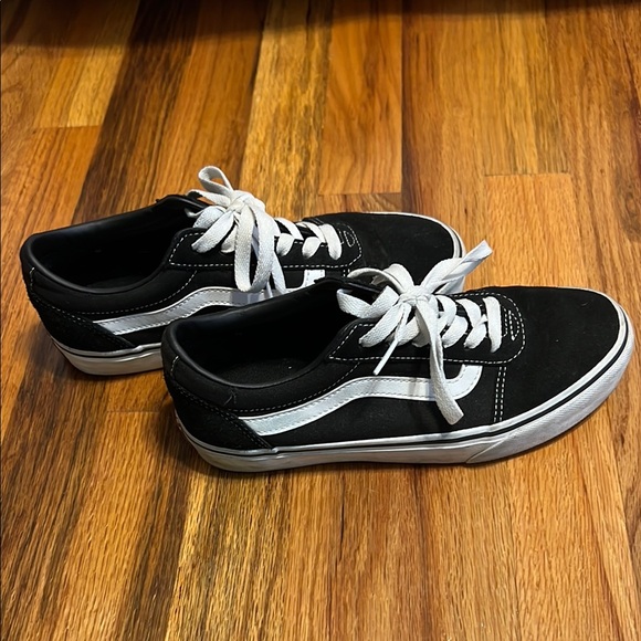 Vans Black and White Sneakers - Picture 3 of 14